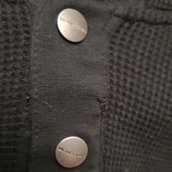 Michael kors hoodee thermal L gently used black - Picture 5 of 7